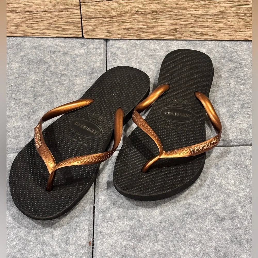 Havaianas Kids Black Flip Flops with Metallic Bronze Straps